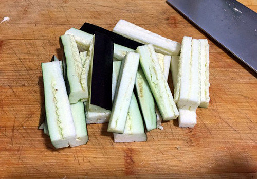 茄子怎么切条？6