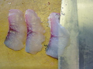 草鱼怎么切片？图解草鱼切片方法5