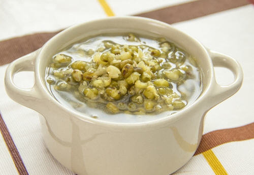 绿豆汤什么时候喝最好-喝绿豆汤的最佳饮用时间1