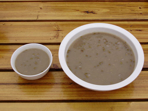 绿豆汤什么时候喝最好-喝绿豆汤的最佳饮用时间4