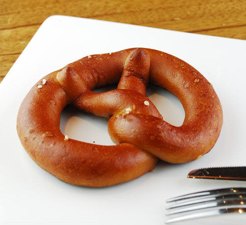 一个碱水面包的热量大概是多少大卡-碱水面包热量高吗