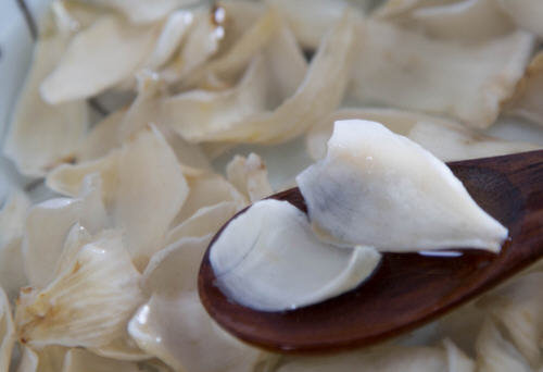 新鲜百合有毒吗-鲜百合吃多了会中毒吗3