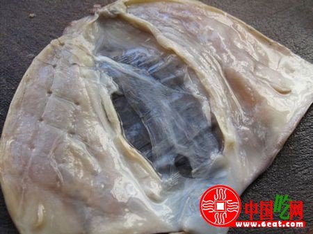 墨鱼干怎么泡发？干墨鱼泡发清洗方法图文教程10
