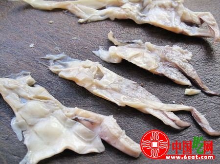 墨鱼干怎么泡发？干墨鱼泡发清洗方法图文教程15
