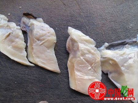 墨鱼干怎么泡发？干墨鱼泡发清洗方法图文教程16