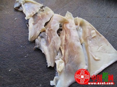 墨鱼干怎么泡发？干墨鱼泡发清洗方法图文教程17