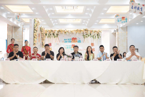 以百姓为选手主角的美食大赛在大连尚属首次 大连“全民煮播”大奖赛开始啦！1