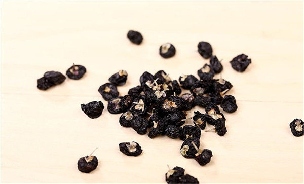 黑枸杞和红枸杞的区别有哪些？2