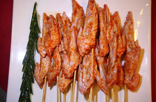 鸡翅尖有毒吗？鸡翅尖内有制癌物质吗？2