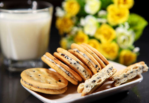 用烤箱烤饼干要烤多久-烤箱自制小饼干的注意事项1