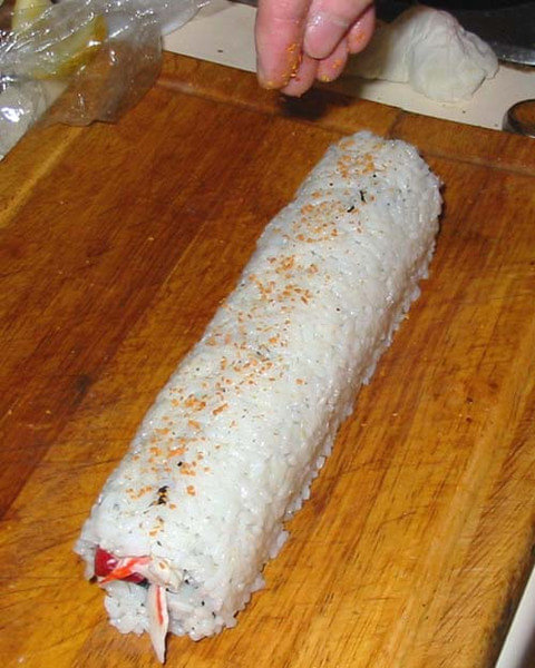 寿司怎么卷起更紧？图解日本寿司的卷法8
