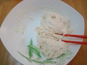 馅饼的面怎么和才软？图解馅饼的面怎么能做的软？6