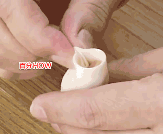 图解包饺子的步骤25