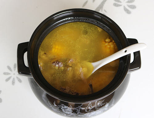 鸡汤怎么炖最有营养的方法-鸡汤食材搭配技巧1