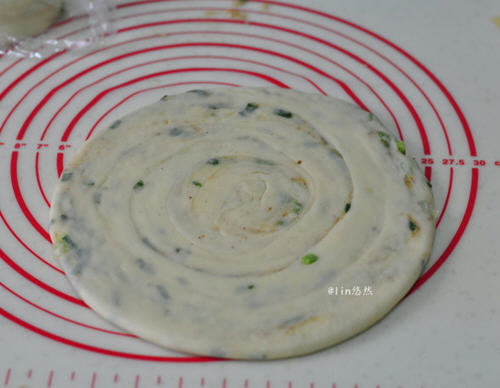 电饼铛做烫面葱花饼9