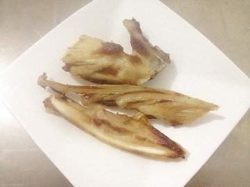 图解怎么自制狗狗磨牙棒的方法合集3