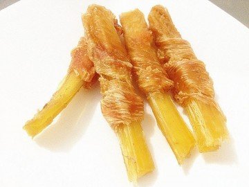 图解怎么自制狗狗磨牙棒的方法合集6