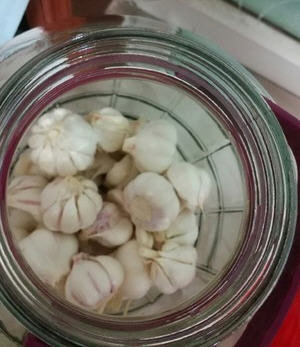 怎样腌糖蒜简单好吃？4