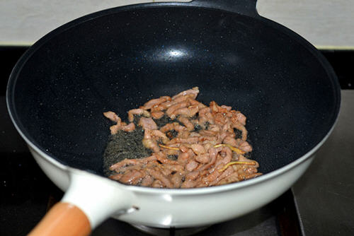 怎样炒米粉好吃不粘锅-图解家常炒米粉不粘锅的做法7