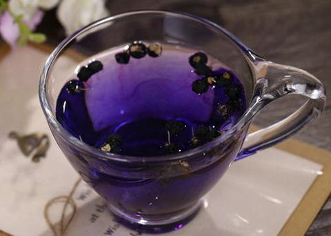 黑枸杞泡水后什么颜色最好-正宗黑枸杞泡水后什么颜色才是真的4