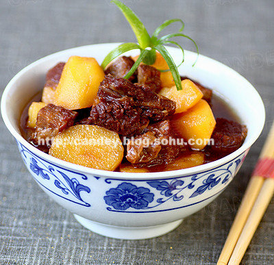 土豆烧牛肉有毒吗-专家反驳不引发胃肠紊乱4