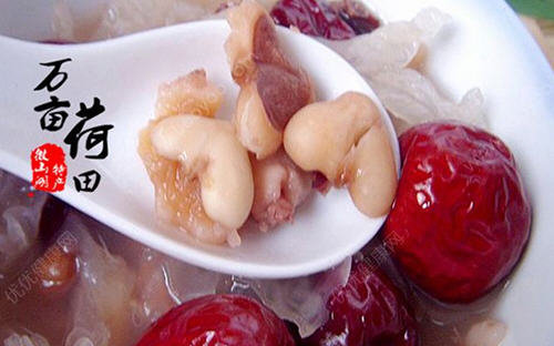 菱角和猪肉能一起吃吗-菱角和猪肉同吃肚子疼是真的吗2