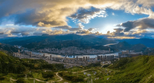 一座城！万款酒！一展，一会，一节，一赛！这里是中国• 青田1