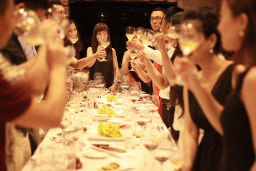 一座城！万款酒！一展，一会，一节，一赛！这里是中国• 青田5