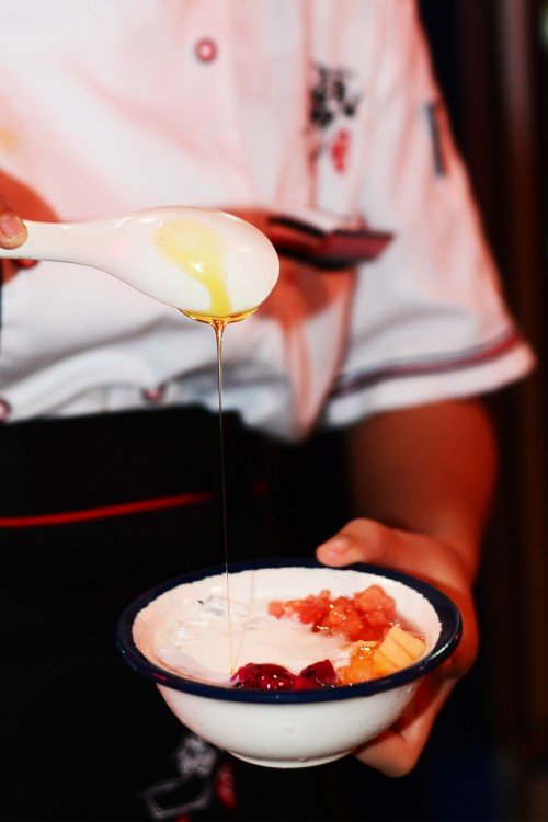 成都战锅天下辣卤火锅，精选品质，匠心呈现3