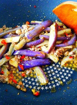 家常红烧肉沫茄子的做法图解(附怎么烧茄子不变色技巧)12