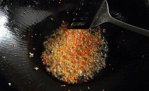 雪菜烧鲫鱼的做法-雪菜鲫鱼怎么烧好吃图解5