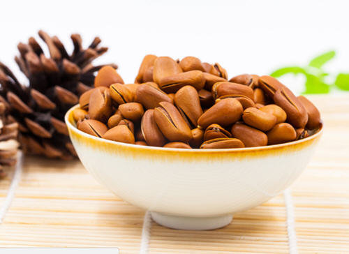 松子吃生的还是熟的好-生松子和熟松子哪个营养价值更高2