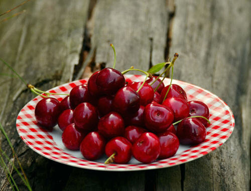 冷冻的车厘子没坏怎么吃好？车厘子冻了还能吃吗？2