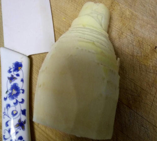 冬笋剥皮几层才不浪费-冬笋剥皮拨到什么程度1