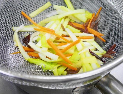 最简单又好吃的凉拌韭黄怎么做-凉拌韭黄的简单做法图解2