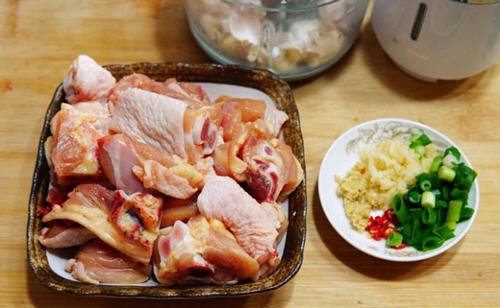 女人不可错过的瘦身菜：清蒸鸡腿肉2