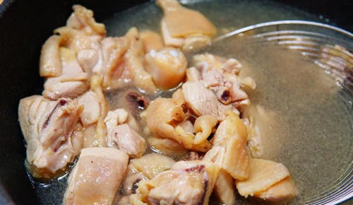 女人不可错过的瘦身菜：清蒸鸡腿肉3