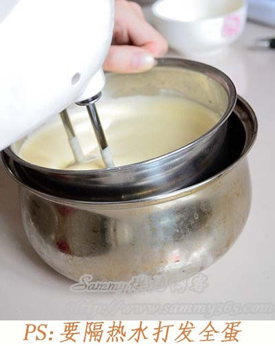 鸡蛋怎么打发？图解最省力的全蛋打发技巧6
