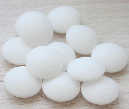 樟脑丸闻多了会怎样？室内放了好多樟脑丸闻久了对身体有害吗？4