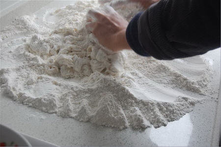 怎么蒸出又白又松软的大馒头-如何蒸馒头技巧讲解9