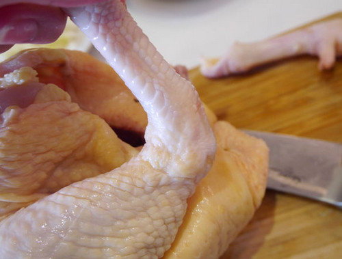 怎么杀鸡子？三分钟支解全鸡的图文教程3