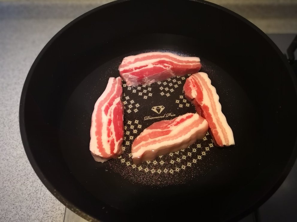 广式脆皮烤乳猪1