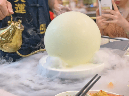 爱上冬天、从这锅热气腾腾的猪肚包鸡开始！12