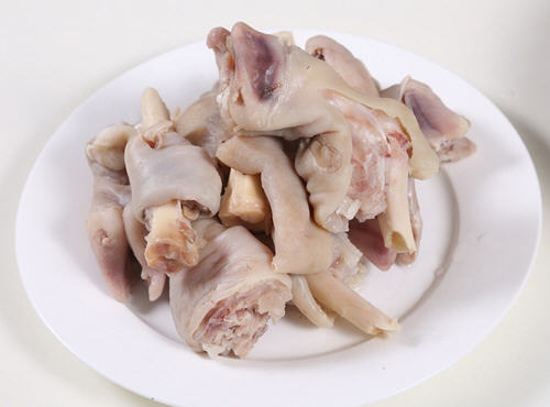 用自动烹饪锅【酱焖羊蹄】1