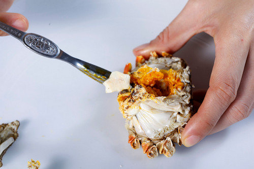 【图文教程】大闸蟹正确的吃法-清蒸大闸蟹怎么吃10