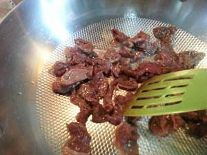 广东苦瓜炒牛肉的做法-广东苦瓜炒牛肉怎么做好吃图解7