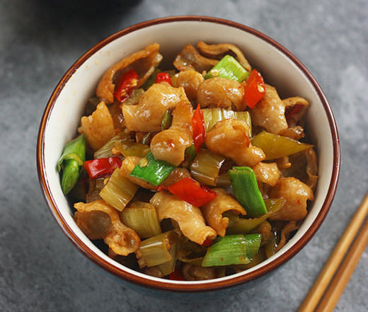 香而不腻、开胃诱人-湖南酸辣肥肠的做法11