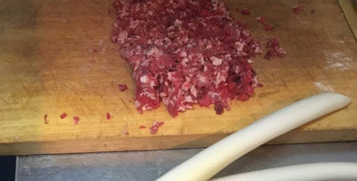 肉龙制作方法的做法图解-在家用死面法怎么做肉龙制作方法1