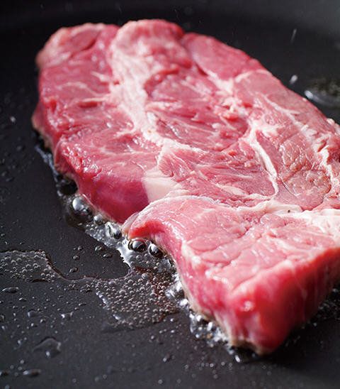 技巧：平底锅煎牛排零失败的私房方法10