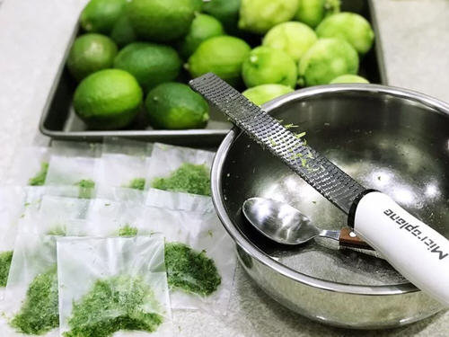 图解柠檬皮屑怎么保存？柠檬皮屑冷冻保存方法2